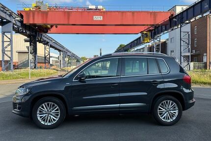 VW Tiguan 125.000 km 8.625 &euro; Duisburg 47198
