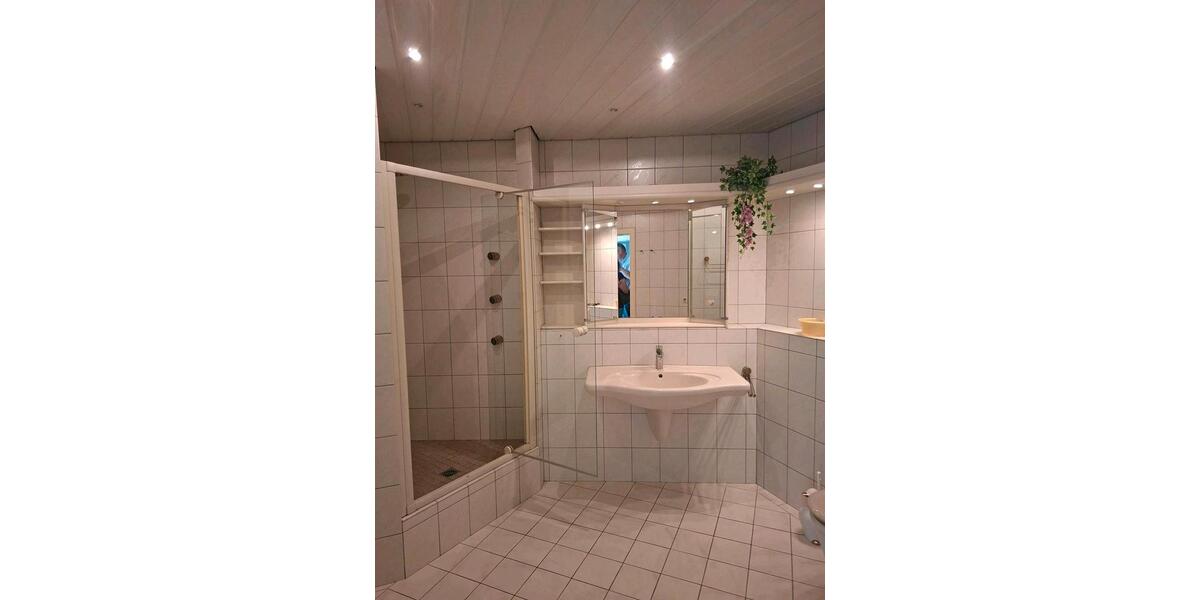 Etagenwohnung Mülheim an der Ruhr Broich - 4 Zimmer, 103 m&sup2;, 350.000&euro; | Angebot:27168192