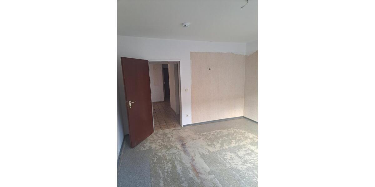 Etagenwohnung Oberhausen Osterfeld - 3.5 Zimmer, 82 m&sup2;, 133.000&euro; | Angebot:27474985