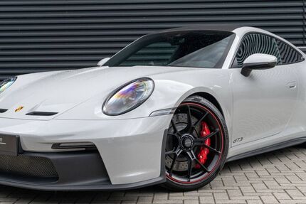 Porsche 992 4.900 km 204.900 &euro; Moers 47441