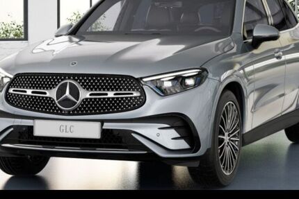 Mercedes-Benz GLC 300 6.728 km 65.490 &euro; Düsseldorf 40470