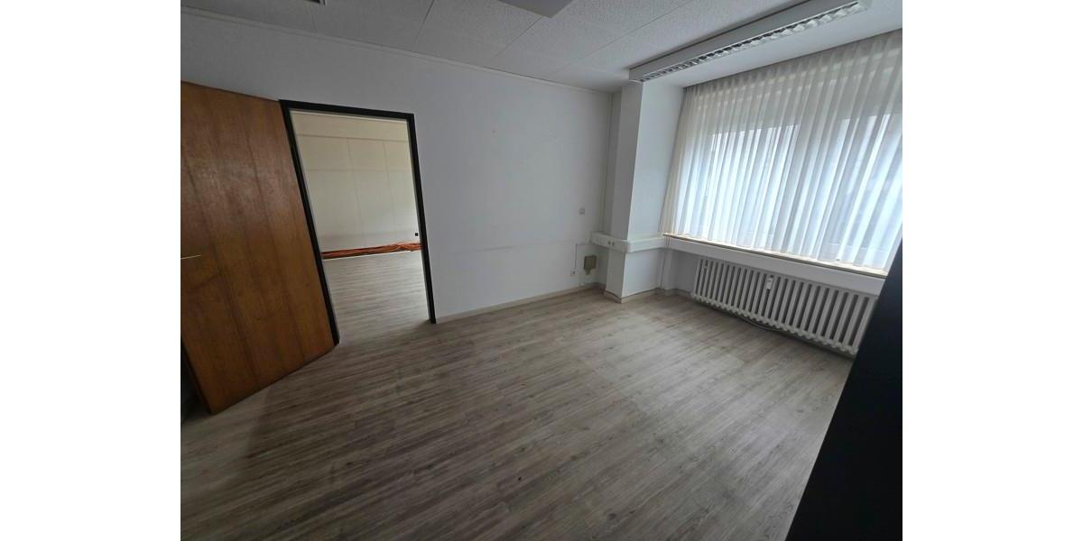 Gewerbeobjekt Düsseldorf Stadtbezirk 3 - 2.590&euro; | Angebot:22568880