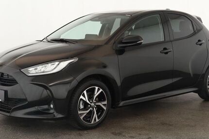 Toyota Yaris 16.900 km 21.984 &euro; Düsseldorf 40233