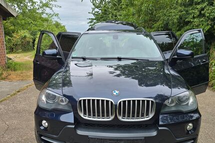 BMW X5 208.000 km 11.000 &euro; Krefeld 47802