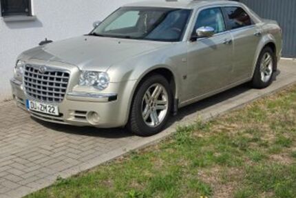 Chrysler 300C 199.999 km 4.500 &euro; Duisburg 47178