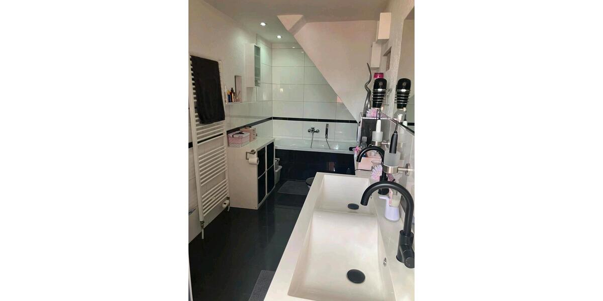 Einfamilienhaus Nettetal - 8 Zimmer, 200 m&sup2;, 449.000&euro; | Angebot:27285252