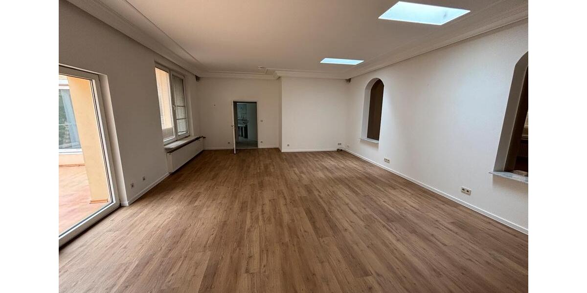 Einfamilienhaus Düsseldorf Stadtbezirk 3 - 5 Zimmer, 285 m&sup2;, 2.750&euro; | Angebot:26561444