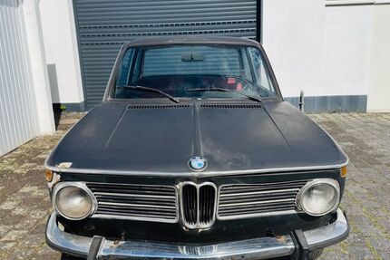 BMW 2002 83.000 km 15.999 &euro; Oberhausen 46145