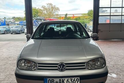 VW Golf 235.500 km 1.300 &euro; Oberhausen 46049