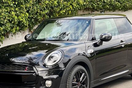 Mini Cooper S 55.570 km 21.499 &euro; Neuss 41466