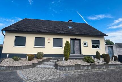 Haus Alpen - 7.5 Zimmer, 124 m&sup2;, 490.000&euro; | Angebot:27227542