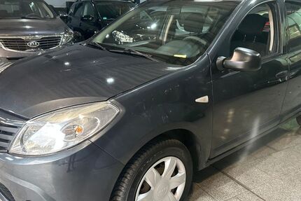 Dacia Sandero 100.000 km 2.990 &euro; Duisburg 47059