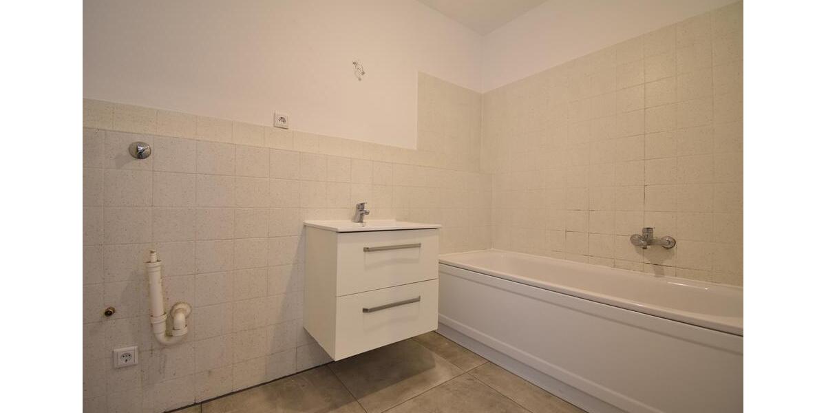 Etagenwohnung Duisburg Walsum - 3 Zimmer, 81 m&sup2;, 745&euro; | Angebot:25870126