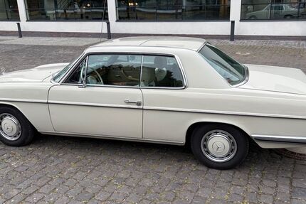 Mercedes-Benz 250 137.000 km 19.500 &euro; Krefeld 47804