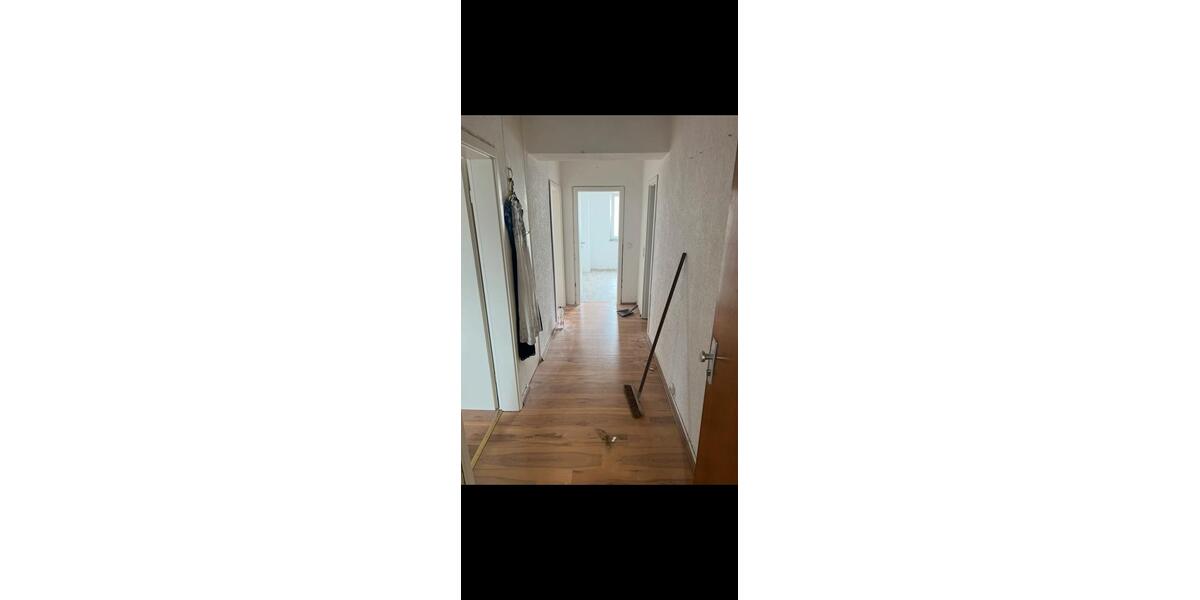 Etagenwohnung Duisburg Walsum - 5.5 Zimmer, 150 m&sup2;, 175.000&euro; | Angebot:27474931