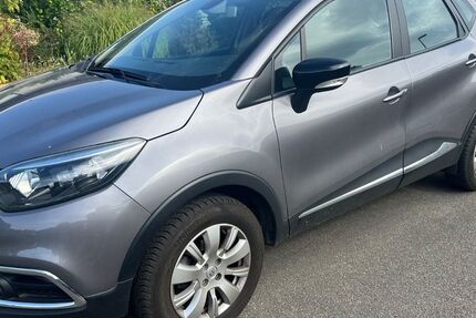 Renault Captur 57.996 km 8.299 &euro; Alpen 46519