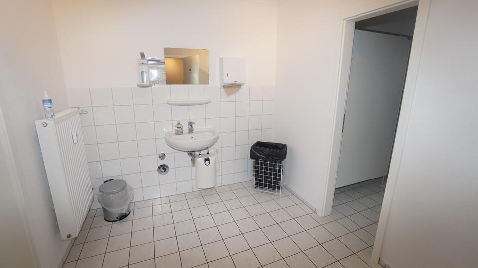 Gewerbeobjekt Moers - 2.400&euro; | Angebot:19599829