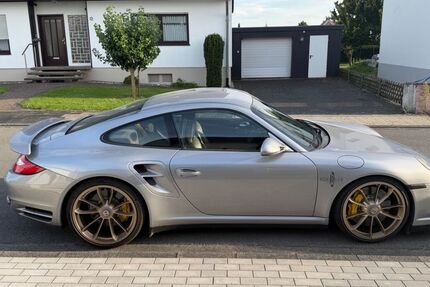 Porsche 997 66.500 km 139.500 &euro; Düsseldorf 40215