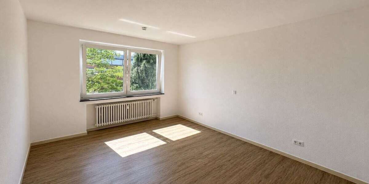 Etagenwohnung Krefeld-Stadtmitte Stadtmitte - 3 Zimmer, 88 m&sup2;, 750&euro; | Angebot:27410064