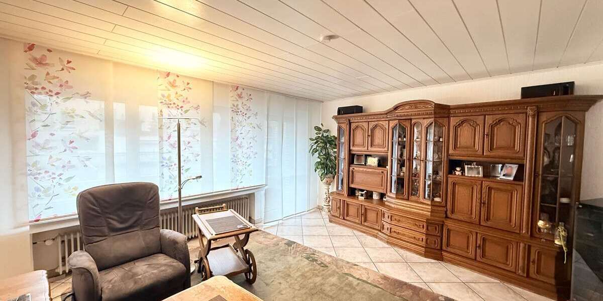 Etagenwohnung Dinslaken - 3 Zimmer, 75 m&sup2;, 199.900&euro; | Angebot:24444192