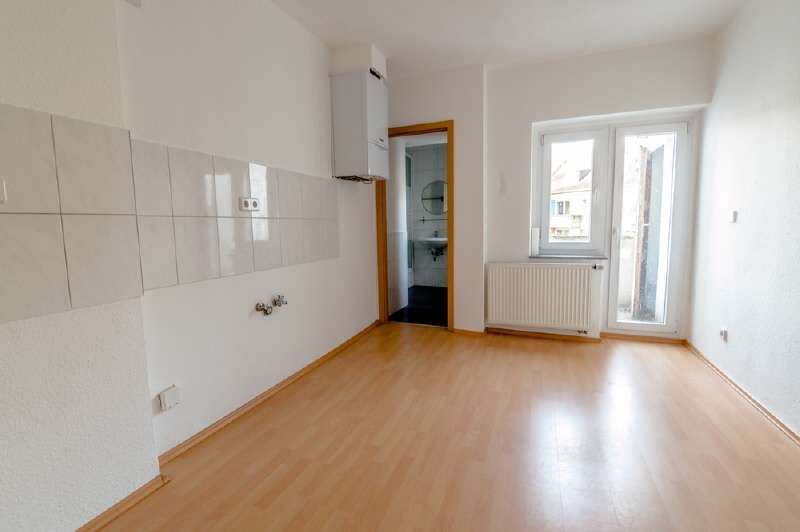 Etagenwohnung Düsseldorf Oberbilk - 2 Zimmer, 53 m&sup2;, 599&euro; | Angebot:26727360