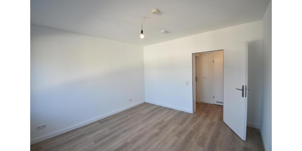 Etagenwohnung Duisburg Walsum - 3 Zimmer, 81 m&sup2;, 745&euro; | Angebot:25870126