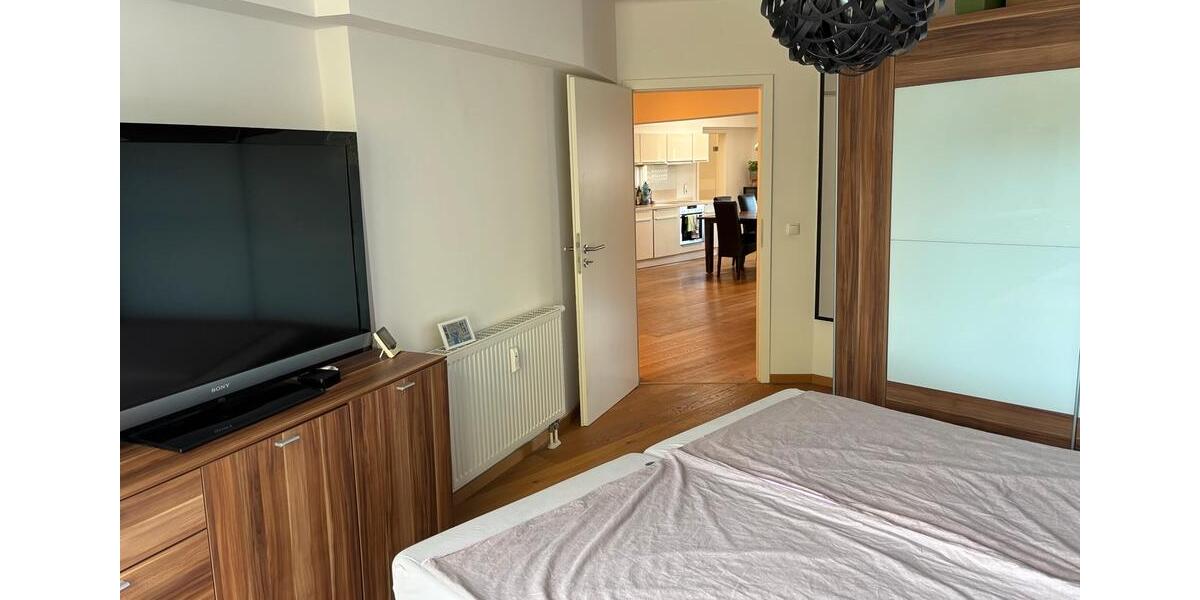 Dachgeschoßwohnung Duisburg - 3.5 Zimmer, 115 m&sup2;, 279.000&euro; | Angebot:27446900
