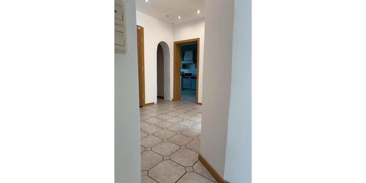 Hochparterre Düsseldorf Stadtbezirk 8 - 3 Zimmer, 94 m&sup2;, 275.000&euro; | Angebot:27472266