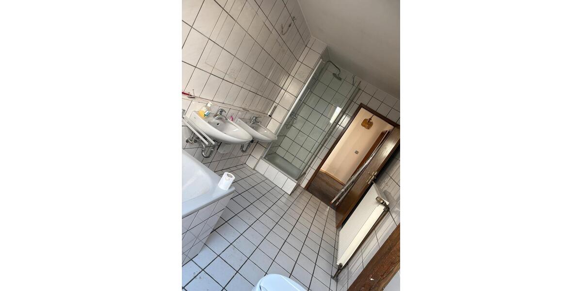 Etagenwohnung Krefeld Gartenstadt - 3 Zimmer, 109 m&sup2;, 330.000&euro; | Angebot:27462353