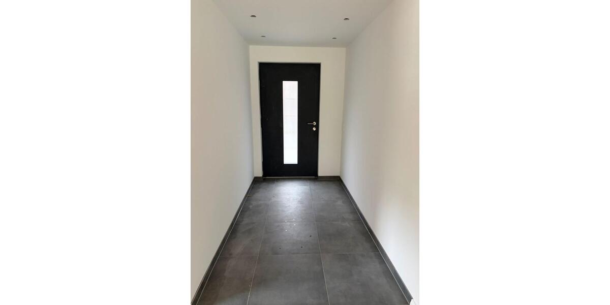 Provisionsfrei* Das letzte EinfamilienhausMittelhaus mit PV+Speicher 10,4 KW+Garage 140m zum Rheinufer Energiebedarf 22,4 kWhm2a - Einfamilienhaus Duisburg Essenberg | Angebot:27447235