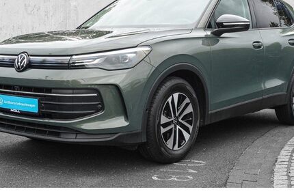 VW Tiguan 13.797 km 35.490 &euro; Düsseldorf 40474