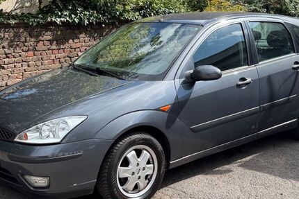 Ford Focus 94.000 km 3.350 &euro; Krefeld 47799