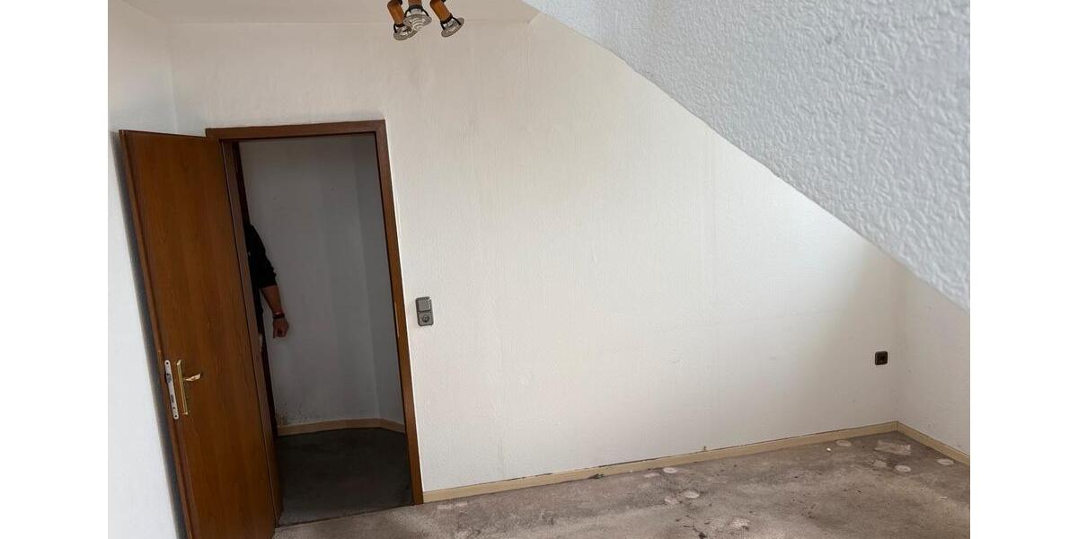 Etagenwohnung Krefeld Gartenstadt - 3 Zimmer, 109 m&sup2;, 330.000&euro; | Angebot:27462353