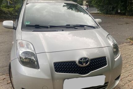 Toyota Yaris 100.000 km 5.700 &euro; Düsseldorf 40474