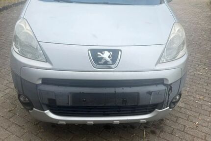 Peugeot Partner Tepee 179.000 km 3.499 &euro; Duisburg 47239