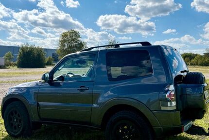 Mitsubishi Pajero 227.000 km 31.000 &euro; Düsseldorf 40549