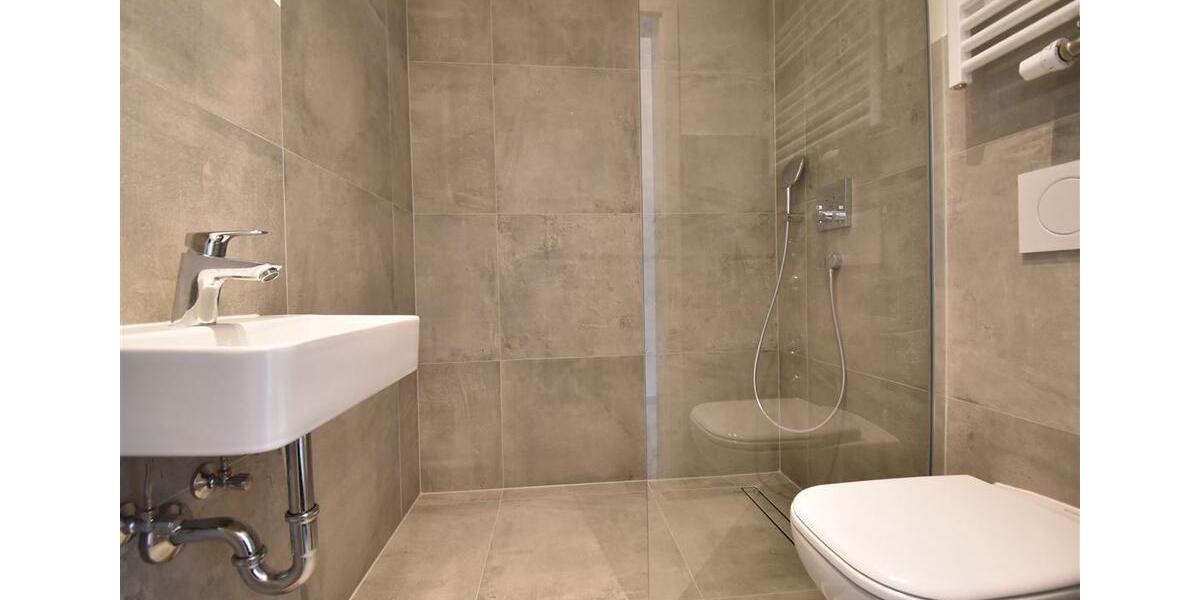 Etagenwohnung Düsseldorf Oberbilk - 2 Zimmer, 37 m&sup2;, 700&euro; | Angebot:23871820