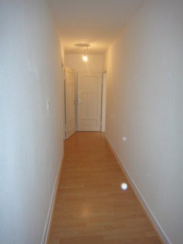Dachgeschoßwohnung Duisburg Laar - 2.5 Zimmer, 65 m&sup2;, 470&euro; | Angebot:26492220
