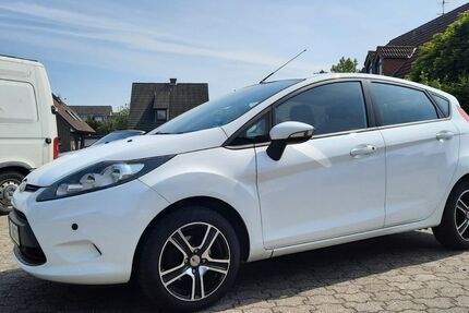 Ford Fiesta 166.300 km 2.890 &euro; Straelen 47638