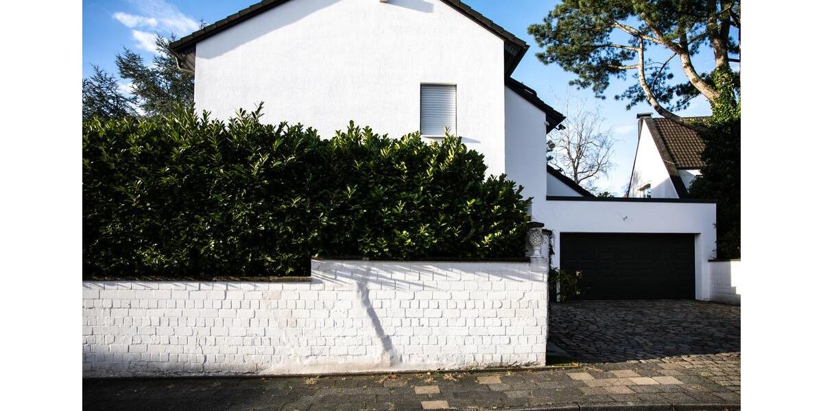 Einfamilienhaus Düsseldorf Stadtbezirk 8 - 9 Zimmer, 360 m&sup2;, 5.500&euro; | Angebot:26646583