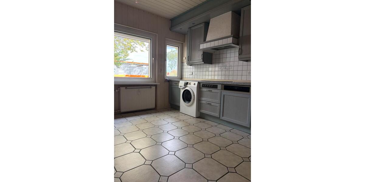 Hochparterre Düsseldorf Stadtbezirk 8 - 3 Zimmer, 94 m&sup2;, 275.000&euro; | Angebot:27472266