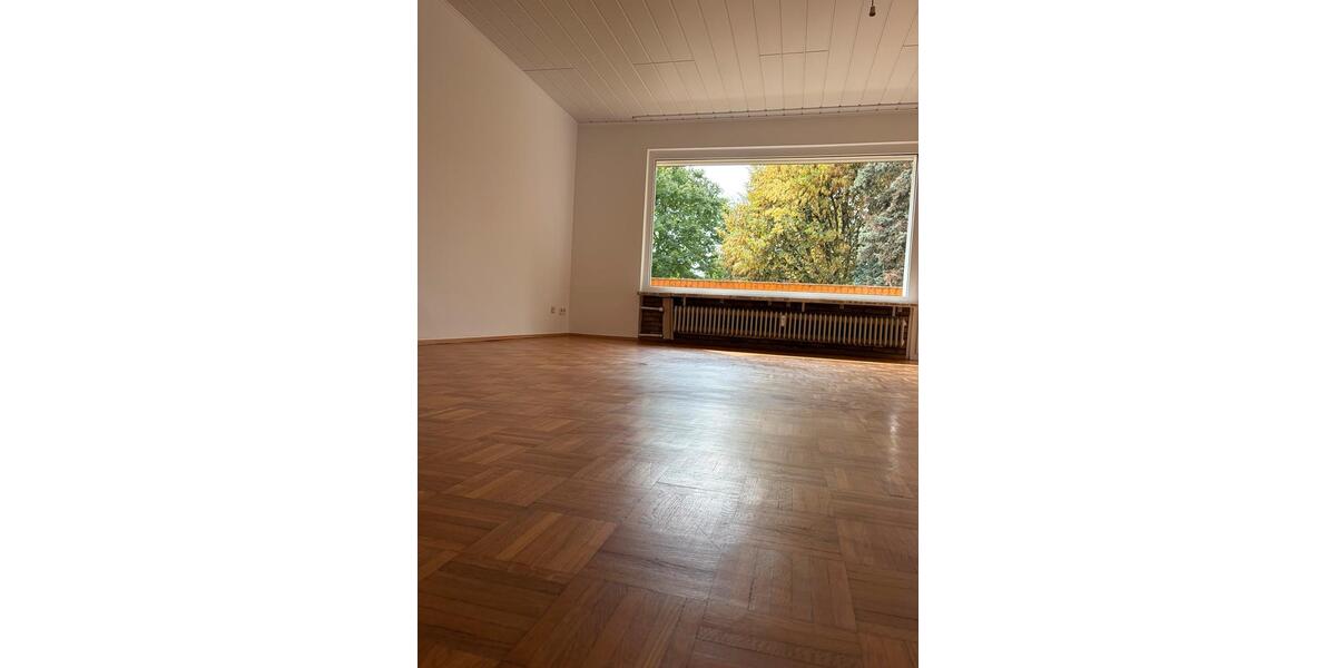 Hochparterre Düsseldorf Stadtbezirk 8 - 3 Zimmer, 94 m&sup2;, 275.000&euro; | Angebot:27472266