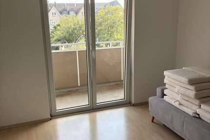Wohnung Duisburg Duisburg-Mitte - 3 Zimmer, 65 m&sup2;, 500&euro; | Angebot:27318345