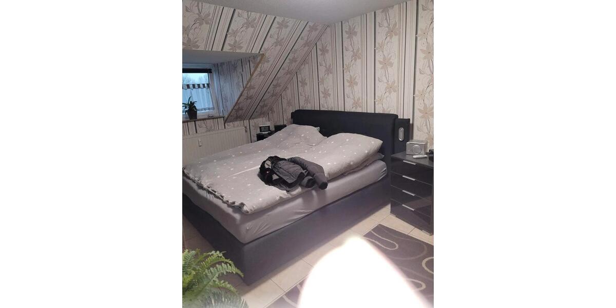 Dachgeschoßwohnung Nettetal - 5 Zimmer, 92 m&sup2;, 169.000&euro; | Angebot:27070027