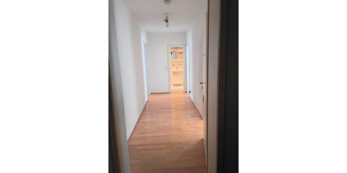 Etagenwohnung Düsseldorf Stadtbezirk 3 - 3 Zimmer, 68 m&sup2;, 300.000&euro; | Angebot:27257391