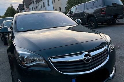 Opel Insignia 109.000 km 8.700 &euro; Mönchengladbach 41239