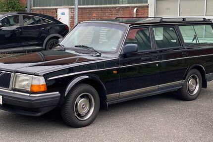Volvo 245 103.500 km 14.499 &euro; Düsseldorf 40233