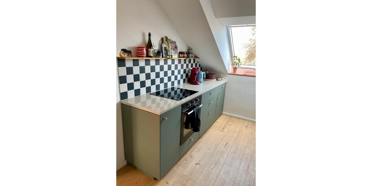 Dachgeschoßwohnung Krefeld Gellep-Stratum - 2.5 Zimmer, 60 m&sup2;, 178.000&euro; | Angebot:27197687