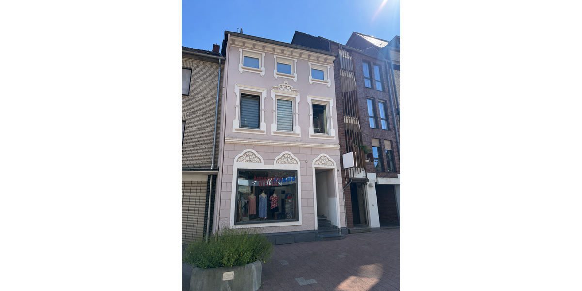 Einfamilienhaus Mönchengladbach West - 5 Zimmer, 175 m&sup2;, 215.000&euro; | Angebot:27350141