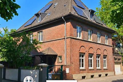 Haus Duisburg Mittelmeiderich - 8 Zimmer, 190 m&sup2;, 315.000&euro; | Angebot:27465836